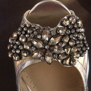 ADRIENNE VITTADINI Metallic Silver Jeweled Flat
